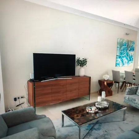 Bonito Con Piscina- 4min A Playa Amadores Ferienhaus